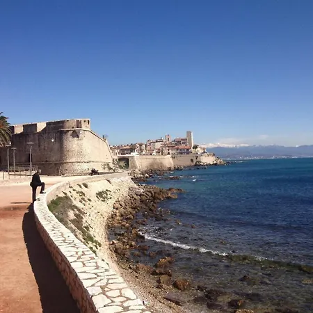 Apartment Koselig I Antibes